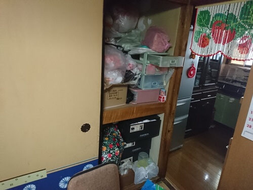 押し入れに詰まった大量の不用品片付け　茨木市のトリプルエス